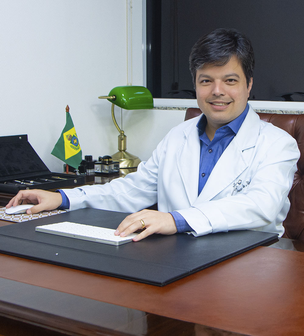 Dr. Juliano Menezes